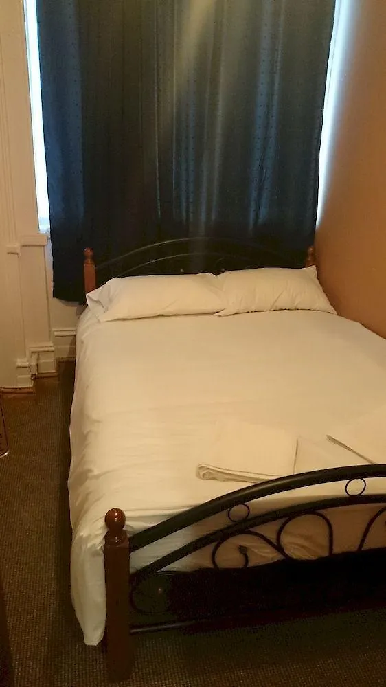 City View Hotel Stratford London 2*,